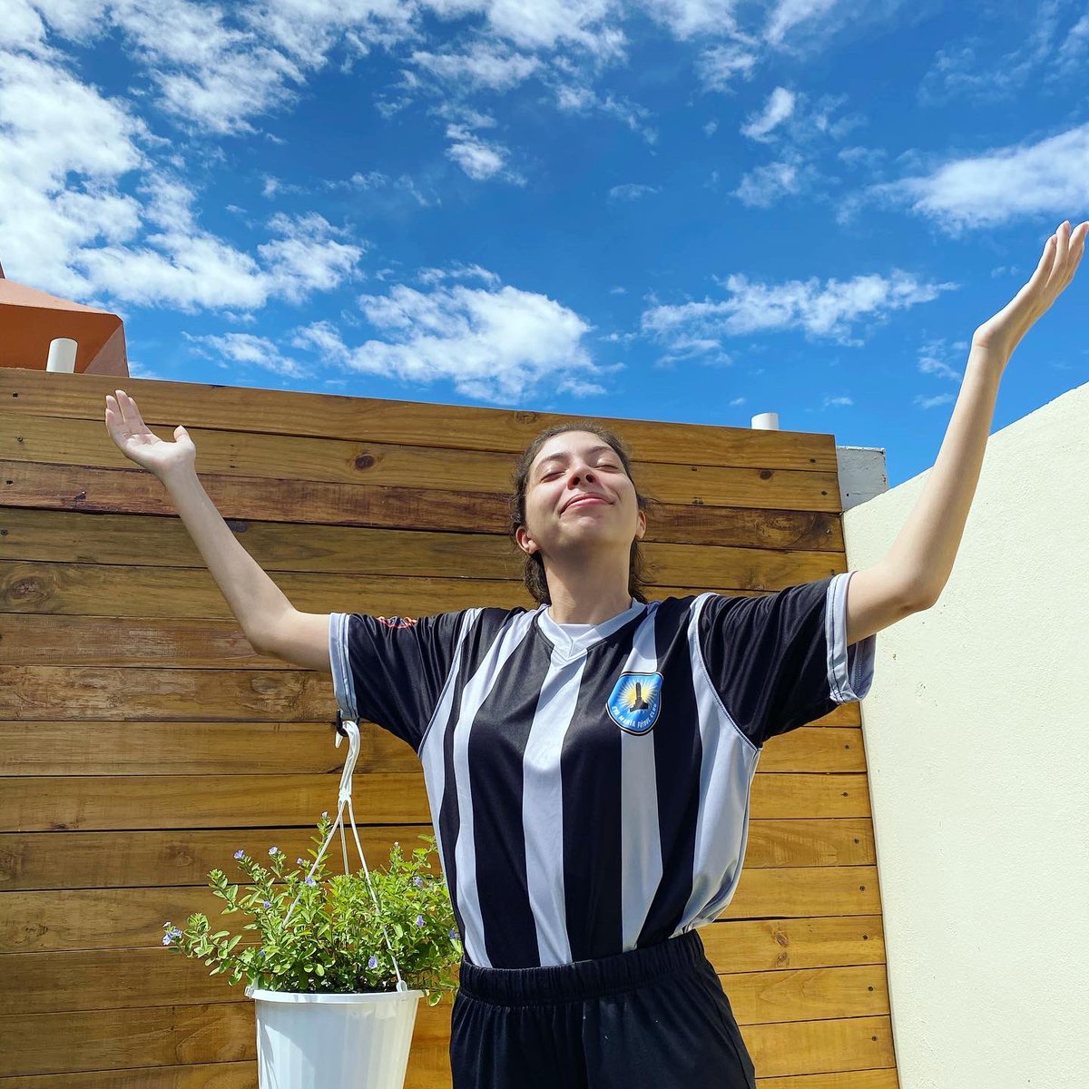 boricuareads's tweet photo. Congrats to @YamileSMendez on the Pura Belpré Award! Celebrating by posting an unseen set of pictures from when @AlgonquinYR graciously sent this incredible shirt post-#FútbolForFuria 💕💕💕 https://t.co/BEQ3JPMGM6