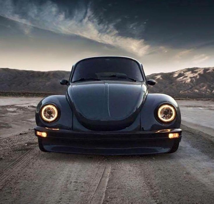AutoSlideRu's tweet image. 🖤 #Volkswagen #VW #Beetle #Black #Cars #classic #classiccar 🖤🤗🙂🤗