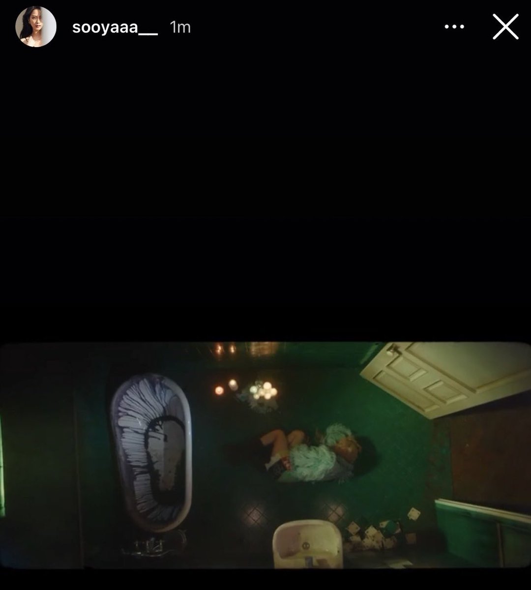 rshourly's tweet photo. JISOO BEST ROSÉNATOR🥺💕
All my love is gone 
블랙핑크 로제 #ROSÉ #로제" https://t.co/8jodACd46A