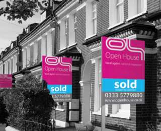 OpenHouseEA's tweet image. Would you like to see a Sold board outside your house soon?🏠
Click on the link below to access our online valuation tool!
Click here to try it out: ow.ly/tkGg50xhX0S