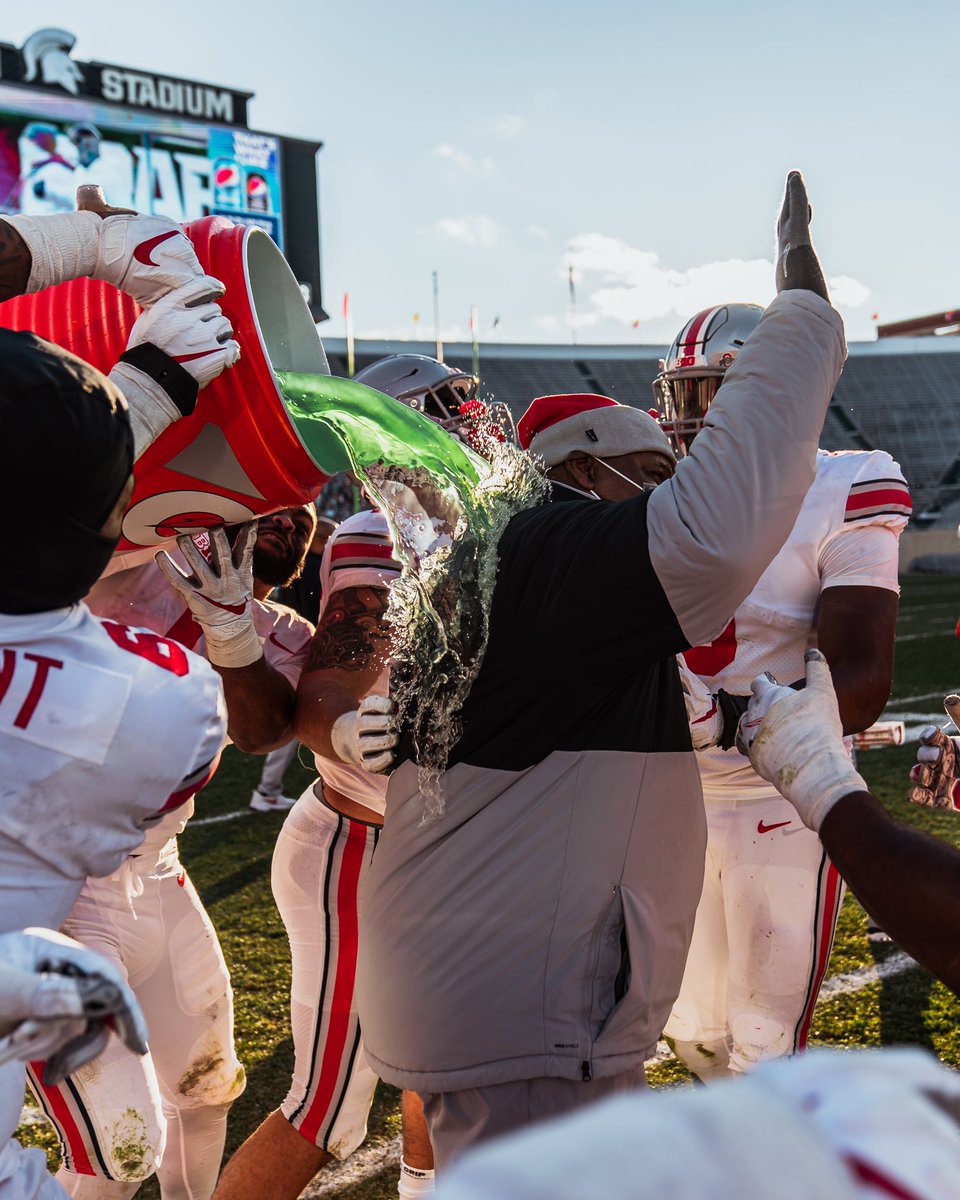 OhioStateFB's tweet photo. What a season it was.

#GoBuckeyes https://t.co/RMjKLPnAIj