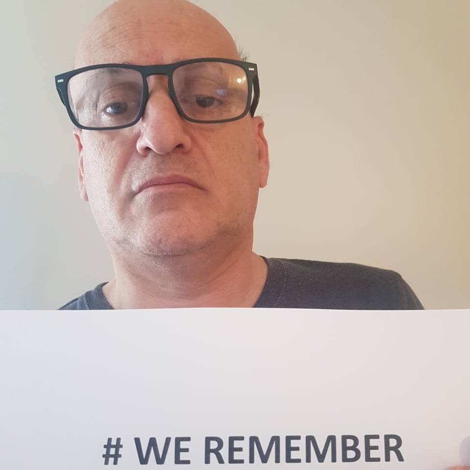 abogadosjudios's tweet photo. Este 27/1 se conmemoran 76 años de la liberación del campo de exterminio de Auschwitz, fecha establecida por la ONU como el Día Internacional de Conmemoración en Memoria de las Víctimas del Holocausto.

Desde la AAJRA, nos sumamos a la campaña #WeRemember #NosotrosRecordamos
(1) https://t.co/7M4KCoa94x