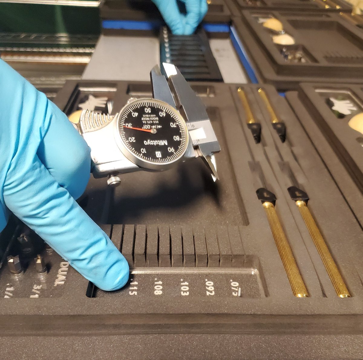 Happy #MachineShopMonday y'all! The Shop is busy assembling our Hinge Tube Cutter Sets in their NEW box! Designed and built by the #WilmingtonNC machine shop! Learn more here: ow.ly/SXLl50CRrTE #InstrumentRepair #safesaxrepair