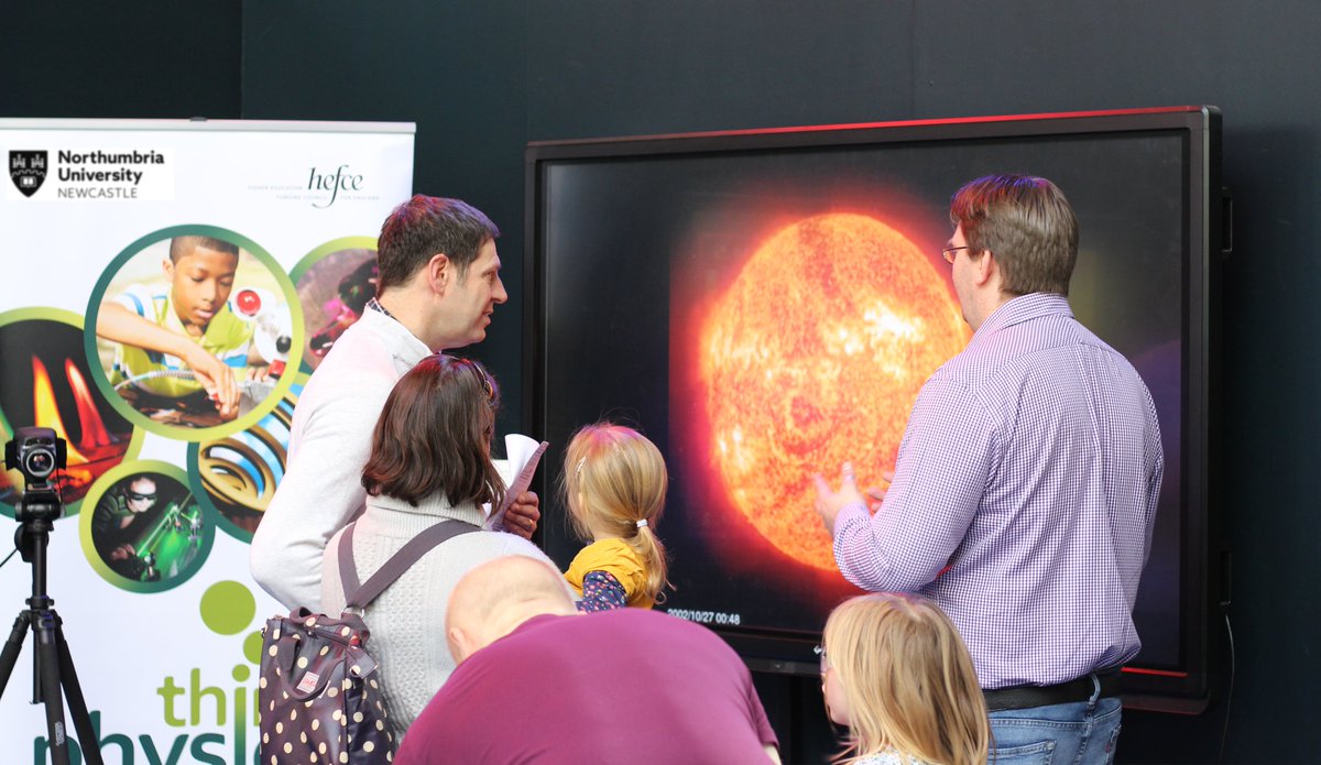 estsolarnet's tweet image. Public engagement is great for sharing your science with the public and stakeholders ☀️🔭👨‍👨‍👧‍👧

Join us at the SOLARNET Public Engagement Workshop (12–13 April 2021) to meet others using solar physics to engage &amp;amp; learn new skills to improve your public engagement. #SOLARNET #STEM