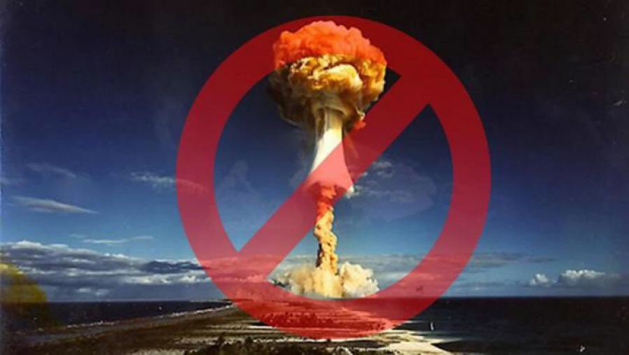 💪❤️22 de enero de 2021, entra en vigor el Tratado para la prohibición de las Armas Nucleares
50 años desde que #Greenpeace fue a Alaska a oponerse en contra de las pruebas nucleares
GRAN VICTORIA para la 🌏👏🏽👏🏽
👉🏼greenpeace.org/international/…AA en Bio <a href="/greenpeace_esp/">Greenpeace España</a> 
<a href="/AlejandroSanz/">Alejandro Sanz</a>