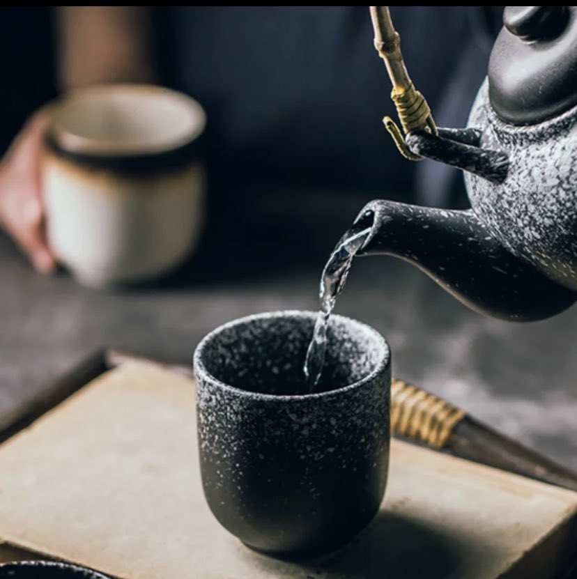 كوب سيراميك منقط ☕️

متوفر لطلب في الرابط اعلاه👆🏻