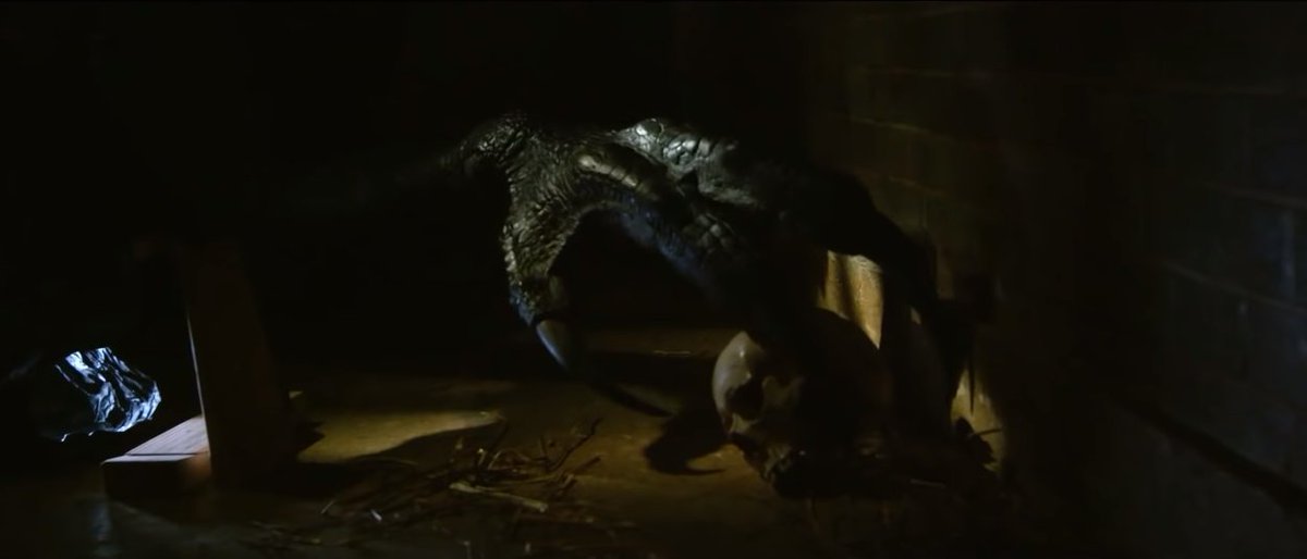 [8/19] After introducing Gunnar the Indoraptor, Mills decided to show the animal itself in person, the Indo would be holding a human skull that it killed when trying to replace a broken Light Bulb that the Indoraptor kept breaking, as it wanted to stay in the dark