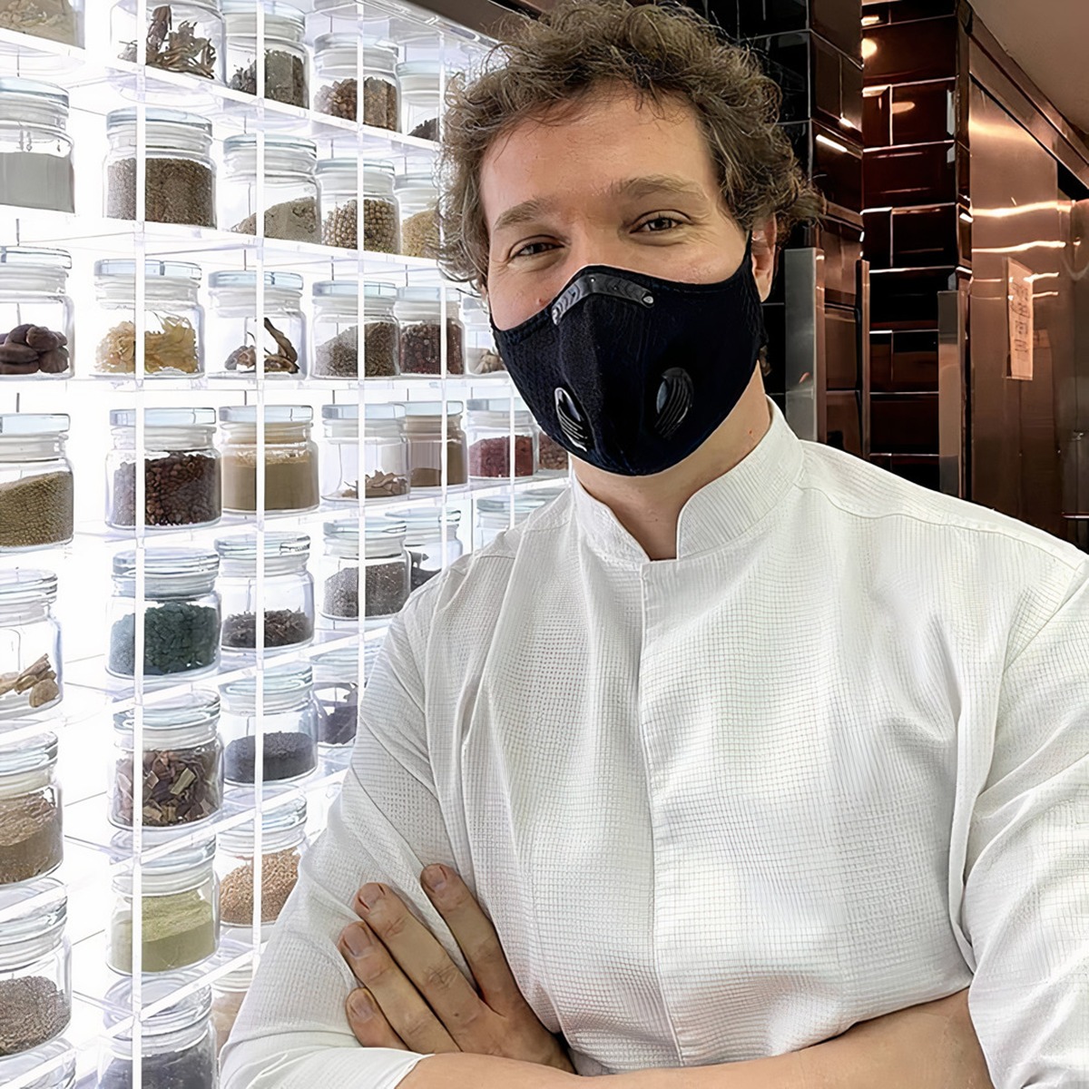 Hoy felicitamos a nuestro chef Vicente Torres en su cumpleaños. Gracias chef por su disciplina, entrega y liderazgo.
¡Feliz cumpleaños! 🎂🥳