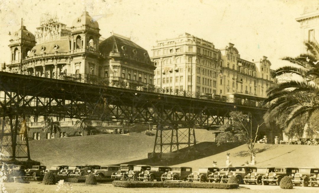 mis_sp's tweet photo. O desafio agora é mais difícil! Voltamos para a década de 1930 com essa foto e queremos saber: que lugar é esse? 🤔 #SP467
📸 Autoria desconhecida. ca 1935. Acervo MIS. #culturasp https://t.co/lG5uEgH0ja
