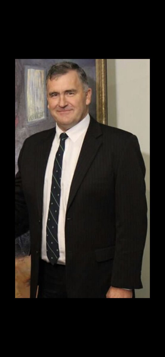 THREAD, BREAKING: Det Sgt Kevin Carson of Ballarat, who tirelessly investigated the scourge of clergy abuse in his community & terrible suicide toll, today receives an Australian Police Medal. I can think of no-one more deserving. He’s a fine man. Some words I wrote about Kevin: