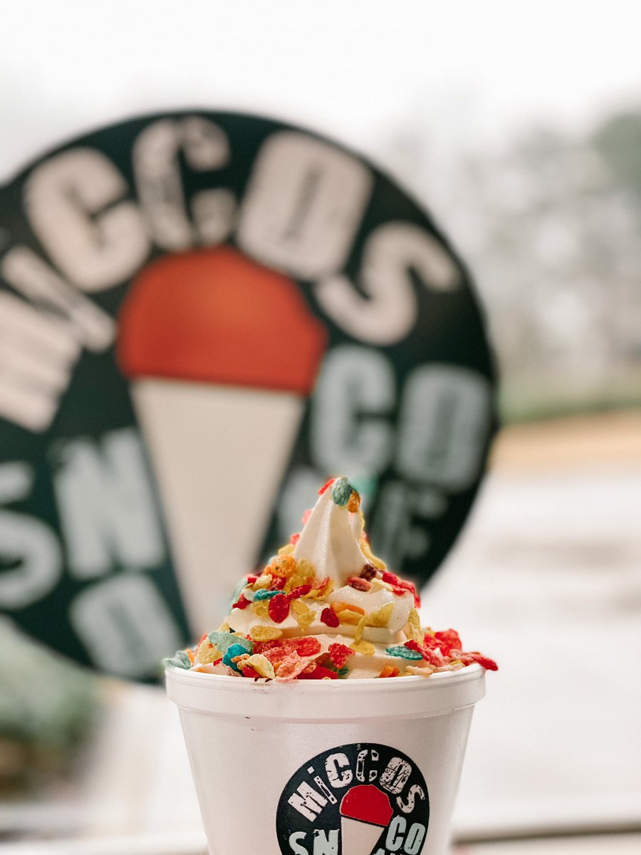 Happy Monday Memphis. We are open &amp; ready to see you! It’s January &amp; 72 degrees 😳😍 Come get a sweet treat! #901eats #yummy #supportlocal