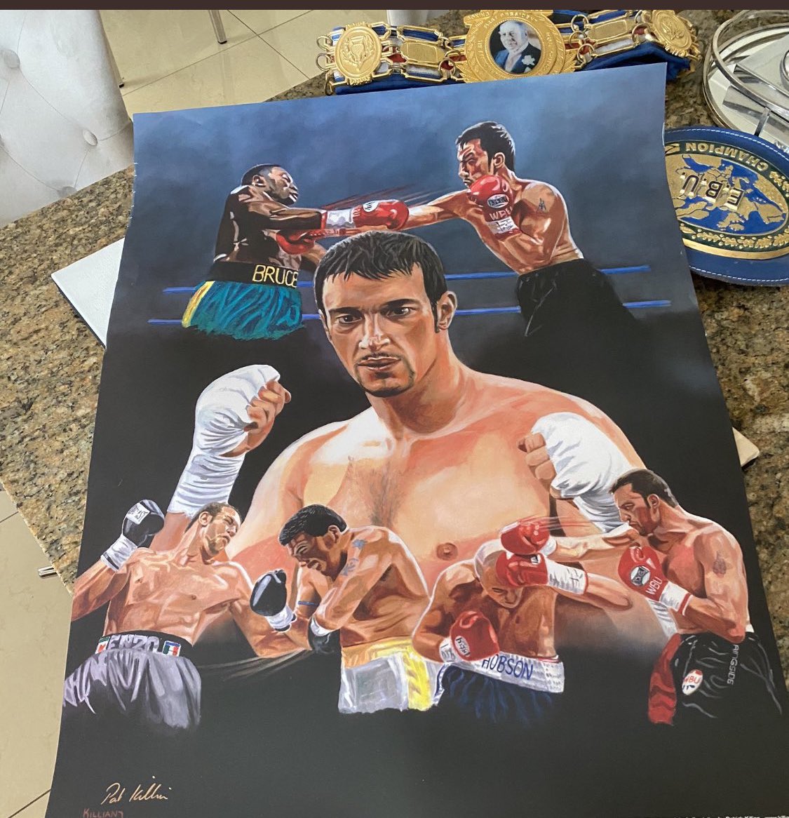 theRealEnzoMac's tweet photo. Last 1 to give away I’ve given out a few to people who followed my instructions how to get it so if you want it  like retweet beg 😂and I’ll choose 1 in morning 👊 https://t.co/Qjg8HIFR7S
