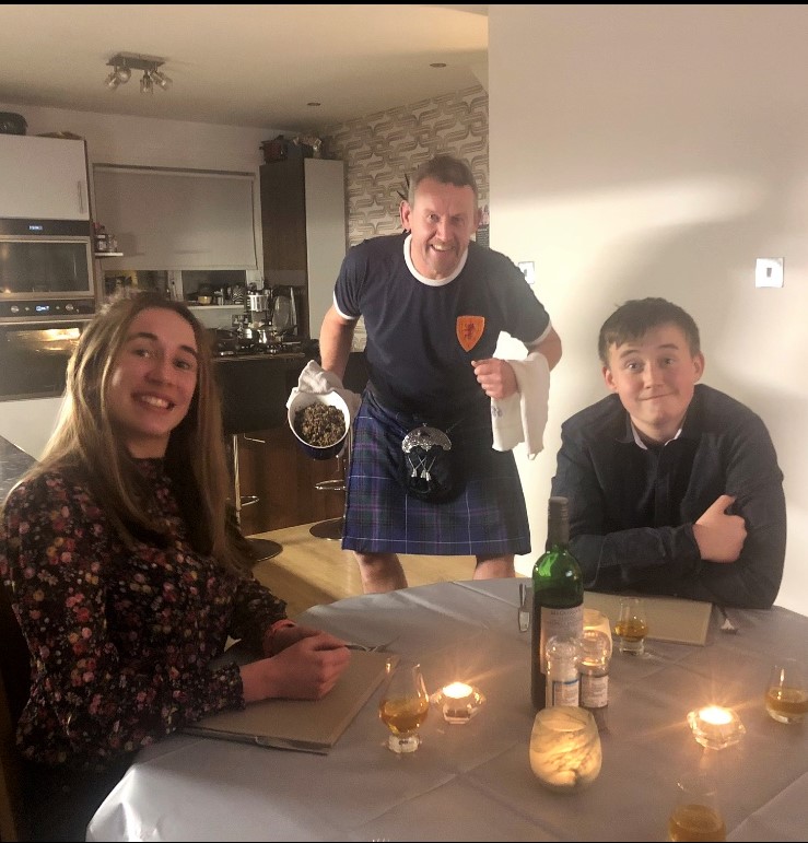 #SECBurnsSupper at hame has its benefits xx