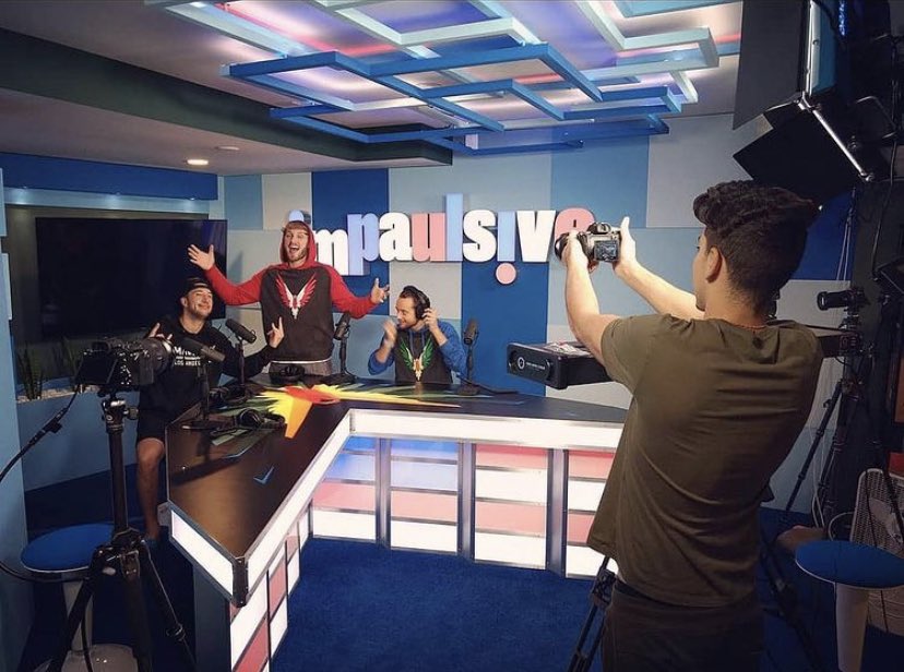 impaulsive's tweet photo. How It Started vs How It’s Going📸 https://t.co/6G5Bzg3HIv