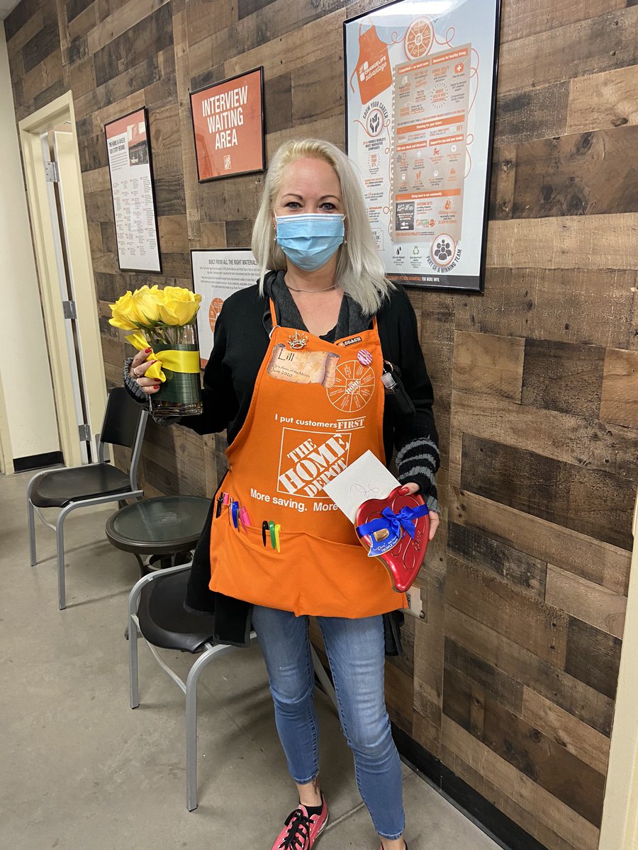 Big thank you to our ASDS Melanie and her partner Lill for all they do to support our team everyday! <a href="/CBoswellHD/">Corey Boswell</a> <a href="/cat_thanner/">Cathy Thanner</a> <a href="/D66Celest/">Sheldon Celestine 🇹🇹🇺🇸</a> <a href="/mosesjedTHD/">Jed Moses</a> <a href="/RussellTomlins7/">Russell Tomlinson</a> <a href="/FeliciaPuente05/">Felicia Duran</a>