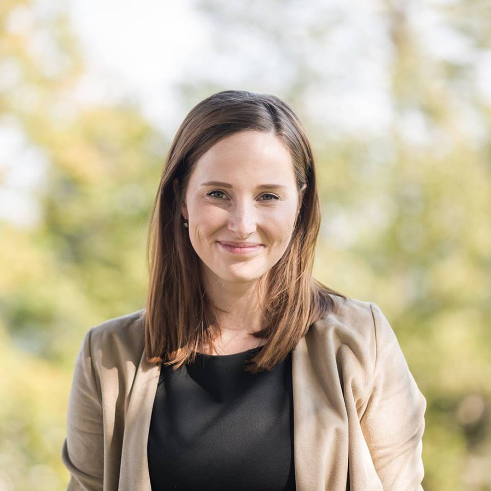 AspenInstCE's tweet image. Daria Hvížďalová (@mainwareTech / JHV ENGINEERING) bude na debatě AI V ČESKU. LEPŠÍ, NEŽ SI MYSLÍTE! (27.1 od 14:30) prezentovat závěry české části srovnávací studie ➡️aspn.me/studieAI, která vznikla ve spolupráci AICE s polským @CIR_CSM.
@E15news ➡aspn.me/AIvCesku