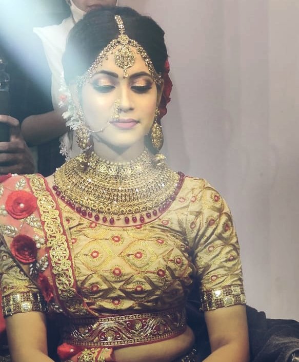 RathTulasi's tweet photo. The Wedding Shoot 
Add shoot 
#weddingphotography 
#traditional 
#weddinglehenga 
#bridalmakup 
#life
#love https://t.co/SrDO20Ifp2