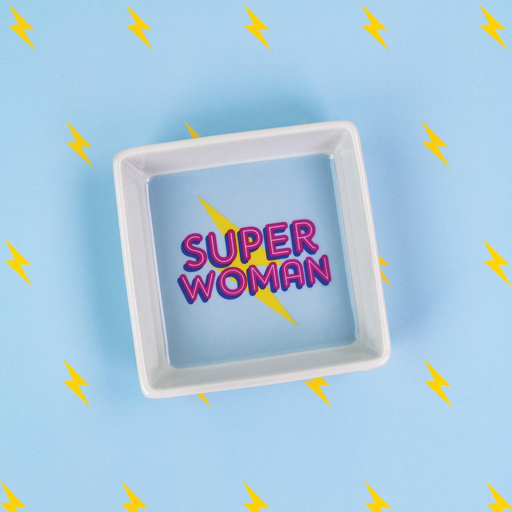 Looking to add a pop of colour to your home?

Jazz up your vanity table with a bright and bold trinket dish: bit.ly/2BN86ZP