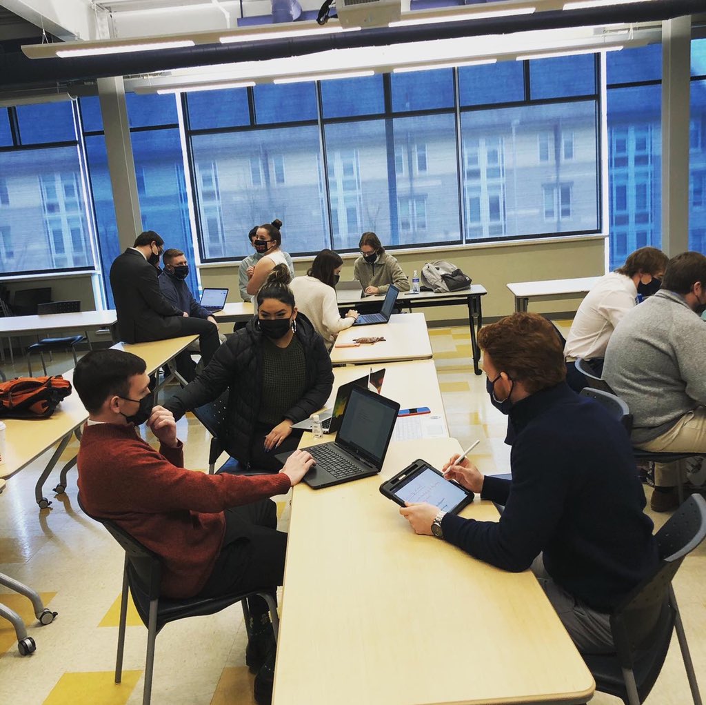 NUSM460's tweet image. Starting off the week right💪🏼📈  

#NUSM460  #sportsbiz