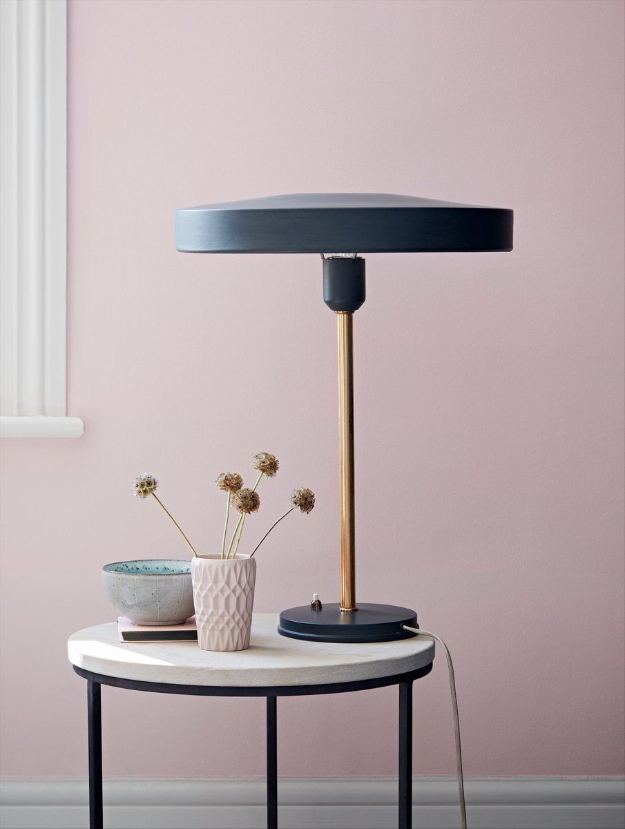 LightLocations's tweet image. 'Huron Road' provided the perfect #canvas for these gorgeous paint colours @crownpaints #HillgatePR Photography by #JonDay Styled by #JenHaslam 🤍 

#LightLocations #locationagency #photoshoots #inspiredlocations #interiorstyle