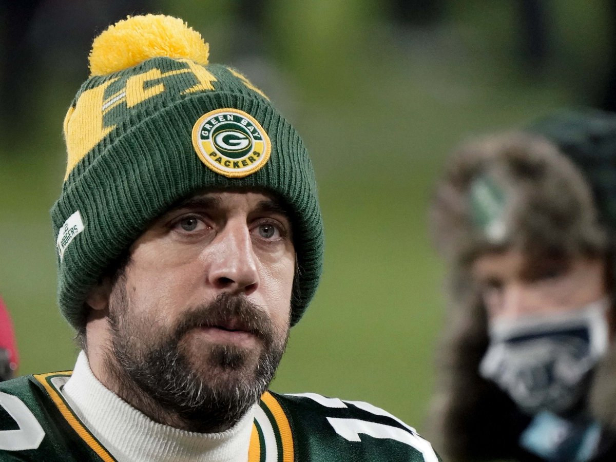 barstoolsports's tweet photo. Where Does Aaron Rodgers Go From Here? https://t.co/VbKfwF6iae https://t.co/avx1bxxTe8