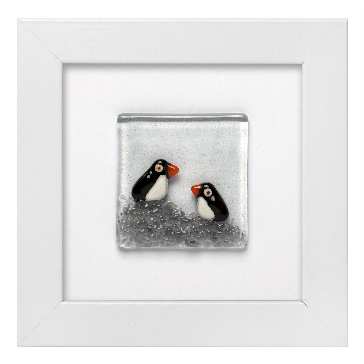hmglassart's tweet photo. I have a cuteness alert for #inbizhour #puffins cuter than you have seen them before #coastalart #minipic #seasideart https://t.co/NDq1bQyoFz https://t.co/ctM8fBZ8m6