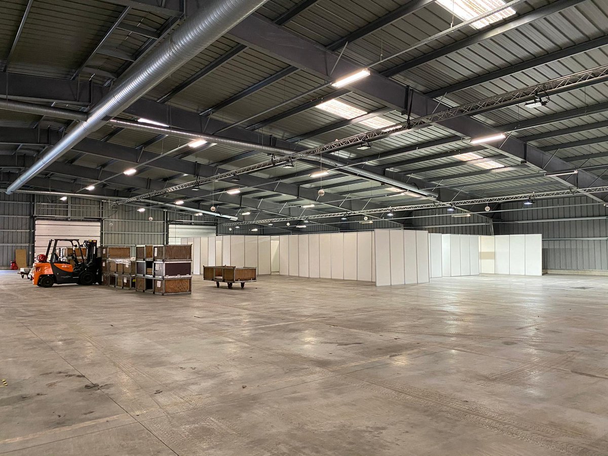 Het vaccinatiecentrum voor de eerstelijnszone Noorderkempen, waar ook Kalmthout deel van uitmaakt, is in opbouw. #samentegencorona #laatjevaccineren  Alle info vind je ook altijd op kalmthout.be/vaccinatiecent…