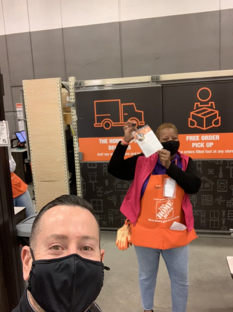 DS Samantha driving customer service with her Service Desk team hitting 90% Online Satisfaction! Thank you for your Leadership each and every day <a href="/TrevorLutes/">Trevor Lutes</a> <a href="/BrandonB885/">Brandon Benfield</a> @AscottTHD