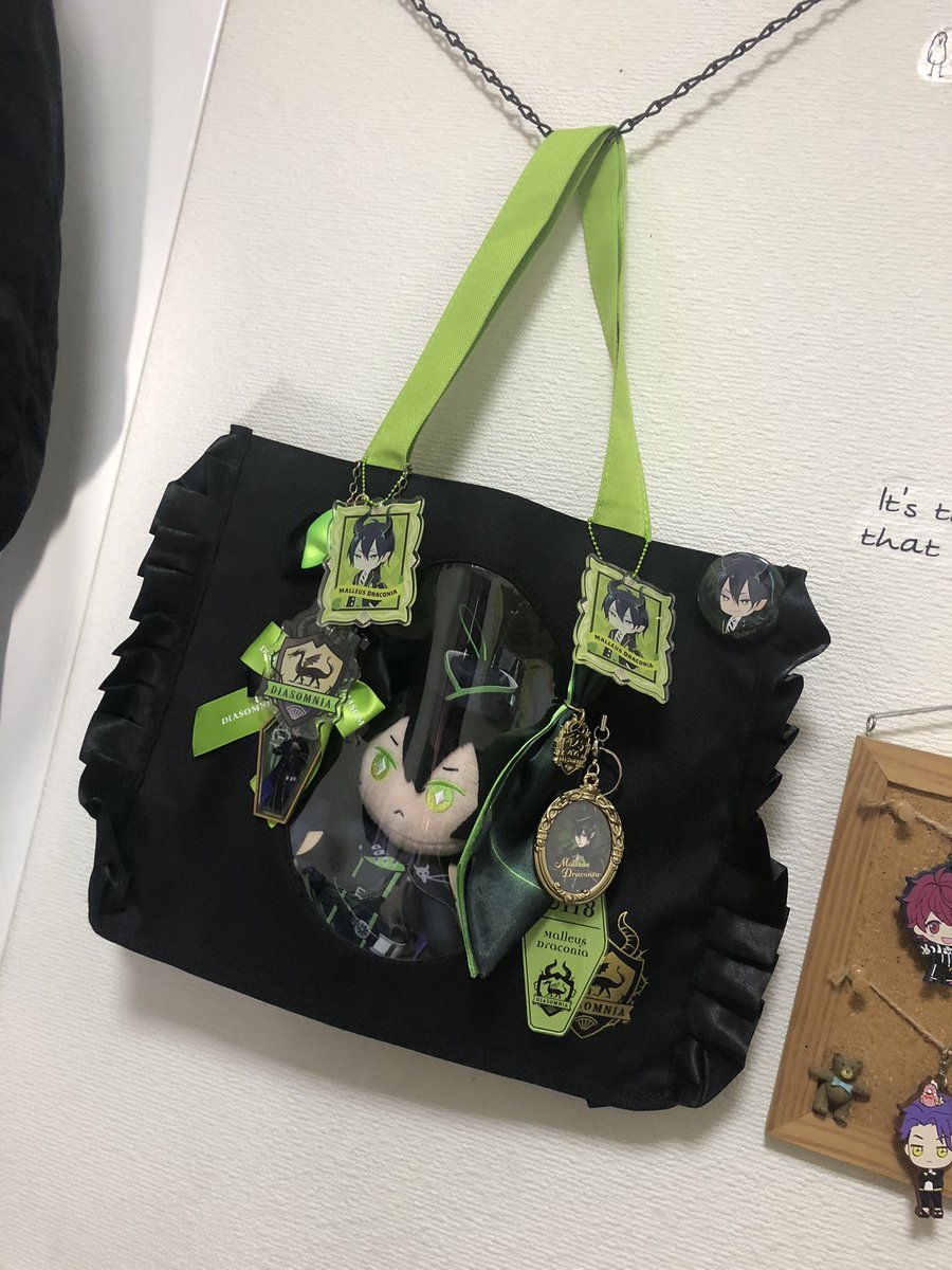 ツイステ 式典服 缶バッジ 40個セット 痛バ、祭壇などに マレウス