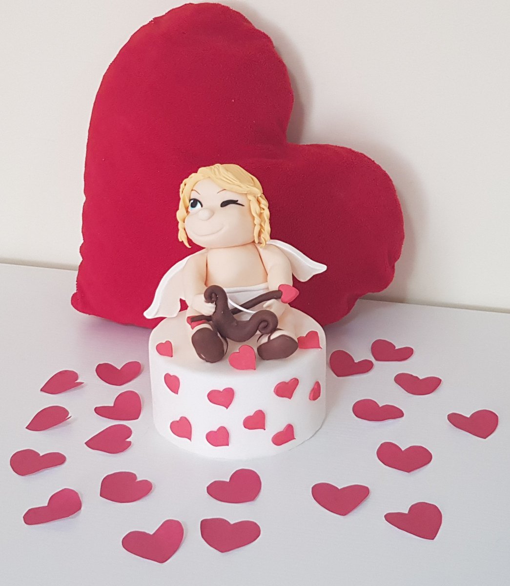 LaCucinadiGioia's tweet photo. #cake #cakedesign #blogger #alessiacake #topper
#toppercake #SanValentino #14febbraio
Cake Topper Cupido💘💘💘💘💘💘💘💘💘💘 https://t.co/wUi3HGs3gk https://t.co/4FPQM96L6q