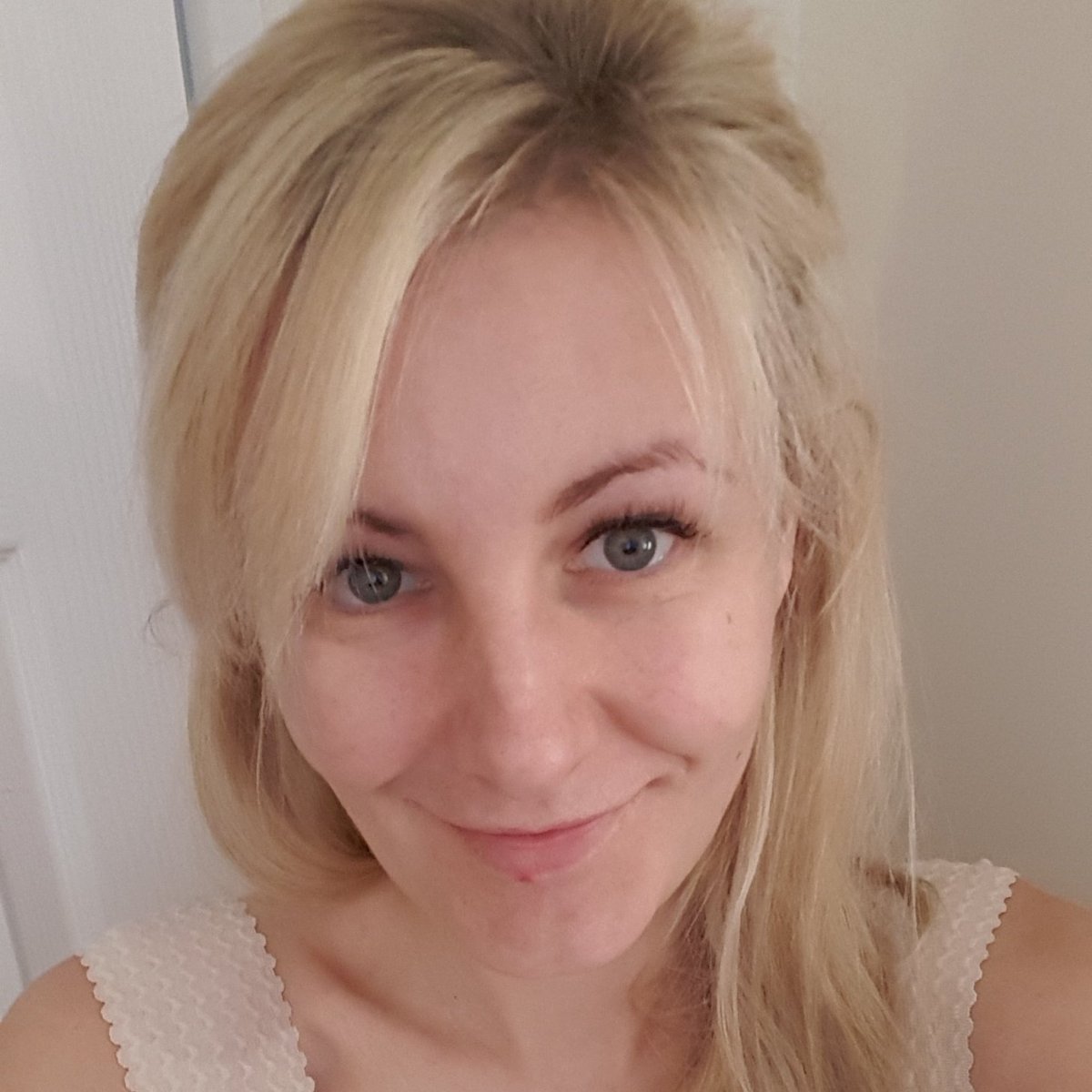 emmahothunny's tweet photo. #NewProfilePic https://t.co/DxoBPdspkv