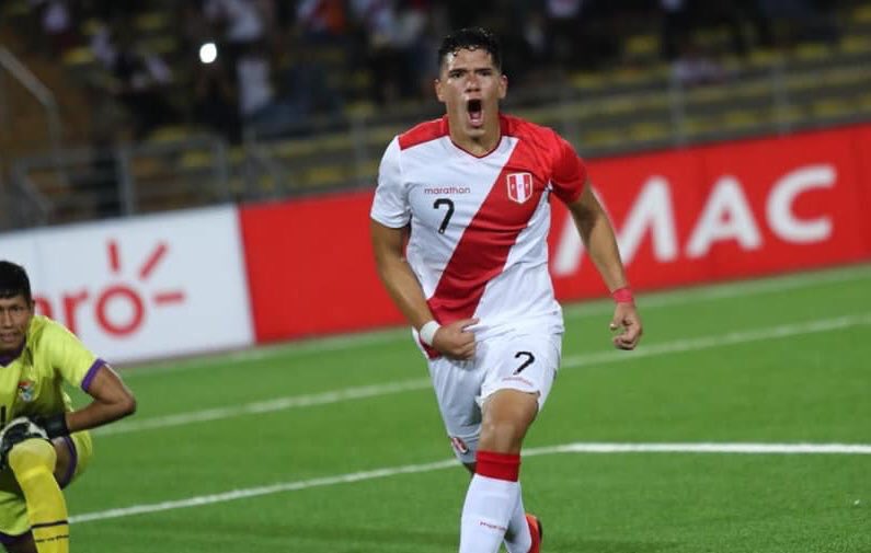 Yuriel Celi: Volante ofensivo de Cantolao, categoría 2002. El jugador que más espectativas ha generado. Su mayor virtud es que es atrevido. Cuando el partido está incomodo y caliente siempre la pide. Seguramente lo veremos pronto en el extranjero.