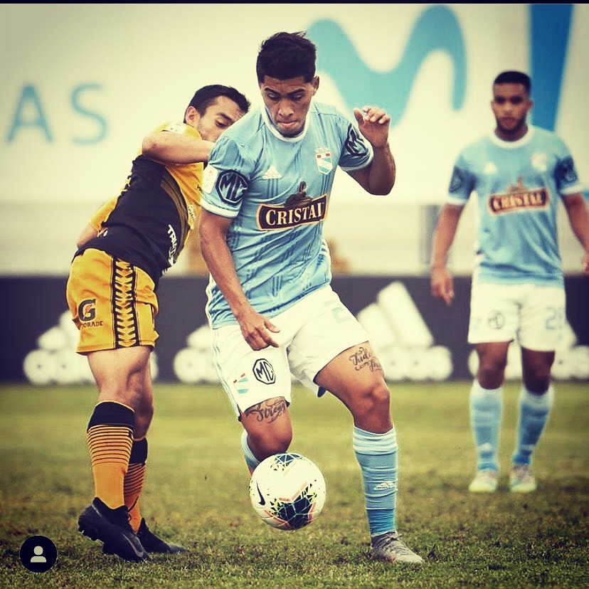 Diego Soto: Volante ofensivo de Sporting Cristal, categoría 200. Tiene mucha facilidad para establecer y juntar líneas. Uno de los jugadores que podría explotar si le dan continuidad. La bolsa de minutos será un aliado para Diego Soto esta temporada.