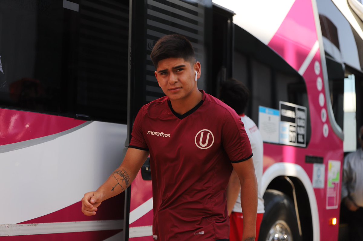 Mathias Carpio: Volante ofensivo de Universitario, categoría 2002. Los pocos partidos que disputó en el 2020 se le vio un jugador distinto. Zurdo, encarador y sobre todo con mucha personalidad. Un atributo complejo de tener a esa edad.