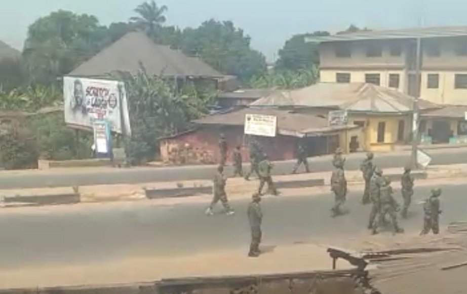 SaharaReporters's tweet image. Soldiers Invade IPOB Eastern Security Network’s Operational Base, Kill Five, Burn Church, Others | Sahara Reporters
The attack by the soldiers was said to be a reprisal after members of the ESN engaged them in a shootout last Friday.
READ MORE: bit.ly/3sW5HSs