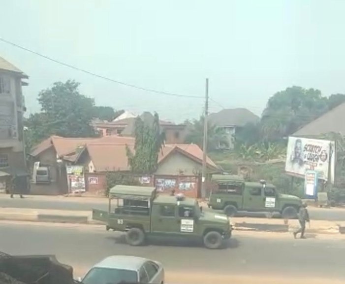 SaharaReporters's tweet image. Soldiers Invade IPOB Eastern Security Network’s Operational Base, Kill Five, Burn Church, Others | Sahara Reporters
The attack by the soldiers was said to be a reprisal after members of the ESN engaged them in a shootout last Friday.
READ MORE: bit.ly/3sW5HSs