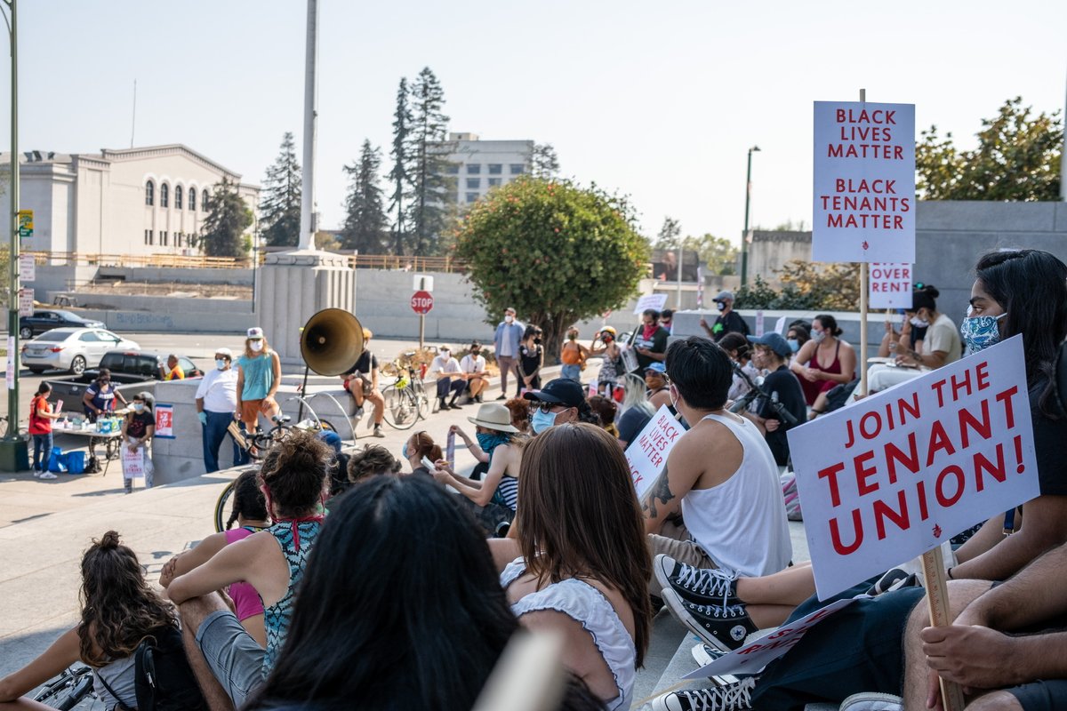 2020 also saw TANC hold its first demo—Life Over Rent! In September, hundreds of tenants gathered at the steps of the Alameda County Courthouse in Oakland to demand that our lives are placed before the landlords’ profits. (11/17)