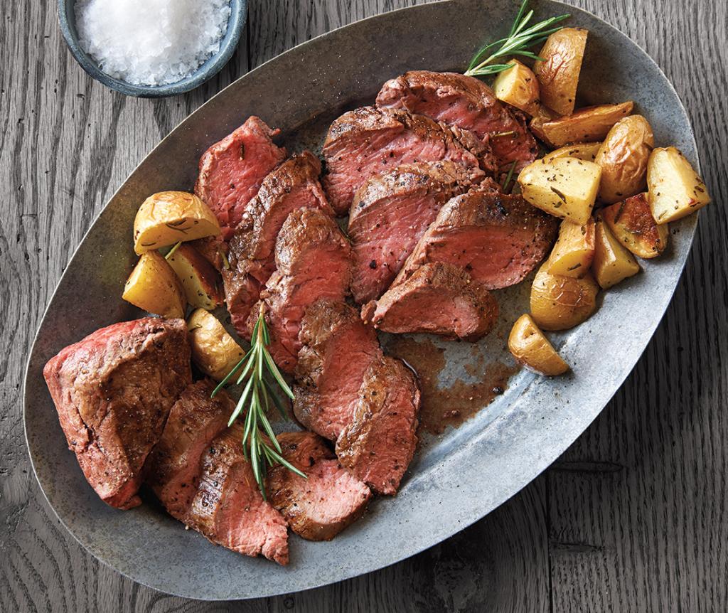 StockYards_'s tweet photo. Whether you’re tailgating in the driveway or playing armchair referee, our gourmet selections will keep you satisfied long past the fourth quarter on game day. https://t.co/TWwhZDYAte
