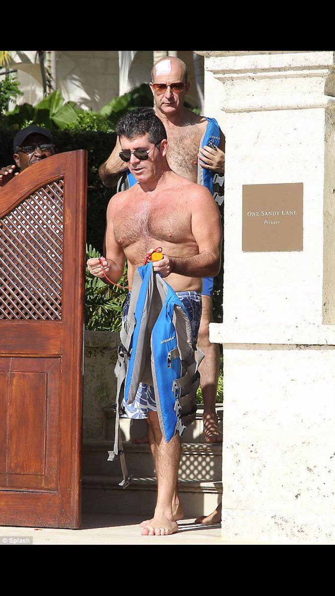 Simon has been rumoured to have a lot of "fake" pr girlfriends. There are also rumours about gay lovers (for example Paul Mckenna, his best-friend, who also has an odd set-up. He was engaged for several years to his manager and now shares a house with with her platonically)