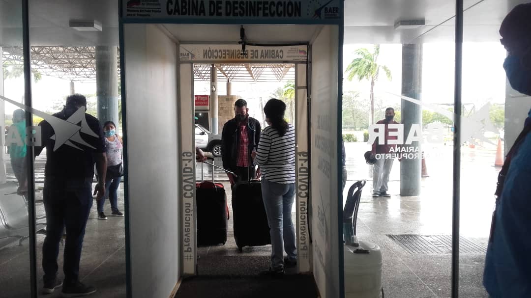 baer_ve's tweet photo. #ReporteBAER | #25Ene La Perla del Caribe despide a sus visitantes desde el @aeroporlamar en Nva. Esparta, tras cumplir los protocolos de bioseguridad ¡@BAERVenezuela les desea, un feliz viaje! Esperamos su pronto regreso a nuestras instalaciones
#CarvativirParaVivir https://t.co/1ayurVN0JK