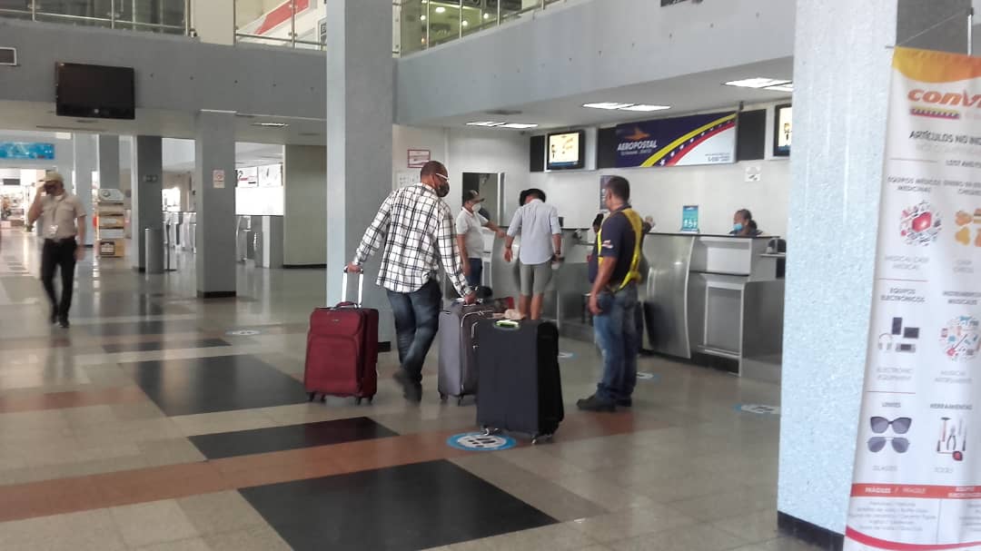 baer_ve's tweet photo. #ReporteBAER | #25Ene La Perla del Caribe despide a sus visitantes desde el @aeroporlamar en Nva. Esparta, tras cumplir los protocolos de bioseguridad ¡@BAERVenezuela les desea, un feliz viaje! Esperamos su pronto regreso a nuestras instalaciones
#CarvativirParaVivir https://t.co/1ayurVN0JK