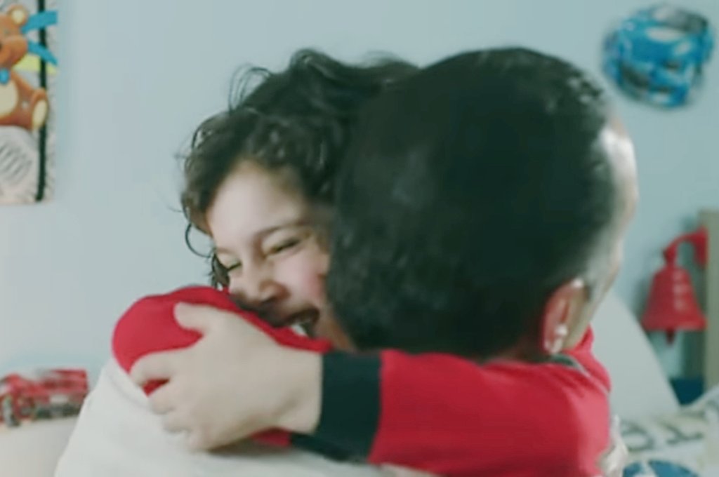 MertOfficialArg's tweet photo. Hola familia ♡

Hoy mi padre me llena el corazoncito de felicidad ♡

Den solamente RT Mucho Fav
No Emojis Ni Números

Hoy comentamos con:

LA FELICIDAD DE MERT #AlasRotas https://t.co/vqYTK1WDEf