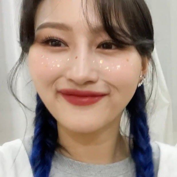 siyeon being round: a messy thread