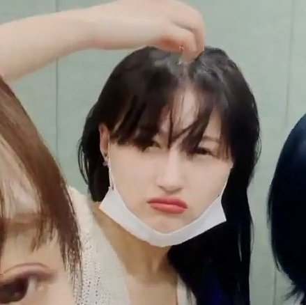 siyeon being round: a messy thread