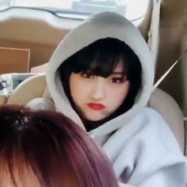 siyeon being round: a messy thread