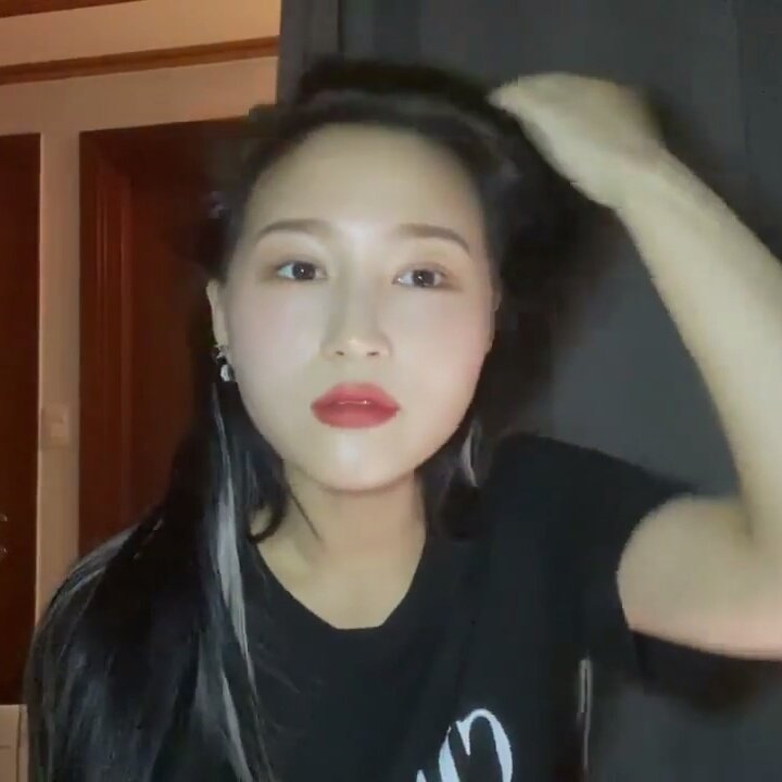 siyeon being round: a messy thread