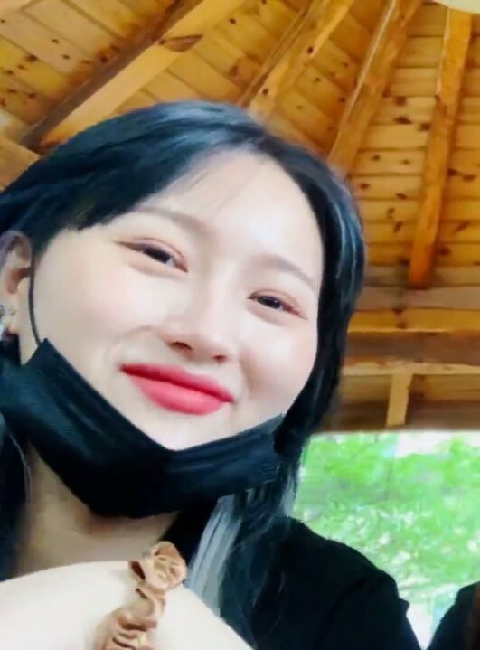 siyeon being round: a messy thread