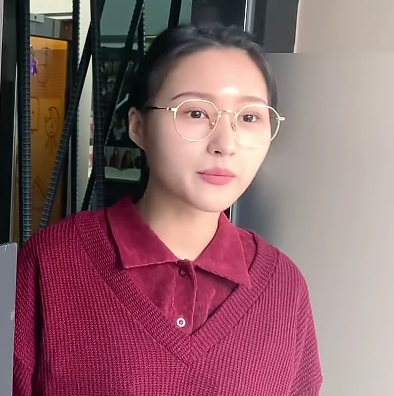 siyeon being round: a messy thread