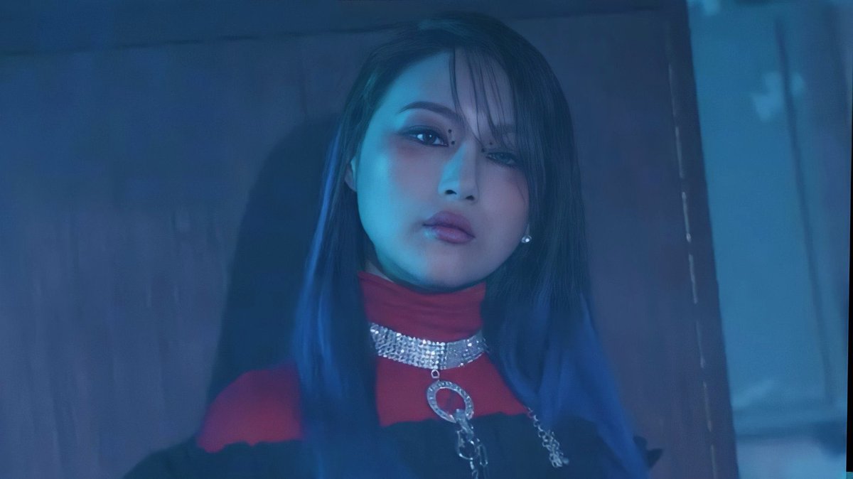 siyeon being round: a messy thread