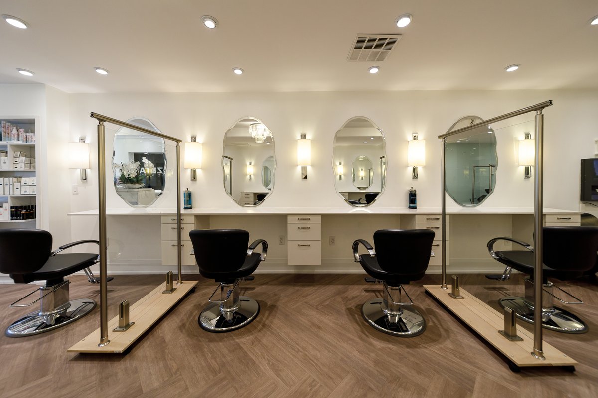 EglintonWay's tweet photo. Is it #MemberMonday already? @KozetaSalon is our featured member for today! Kozeta Salon is located 573 Eglinton Ave W, and offers a wide variety of services from hair cuts to bridal styling to many spa services. 

#MemberMonday #EglintonWay https://t.co/JbnWKsryn0